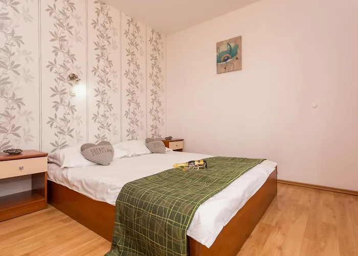 Izi 4 With Sea View-zeleni Appartement *