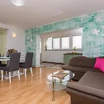 Apartamento Apartman Izi Green S Pogledom Na More