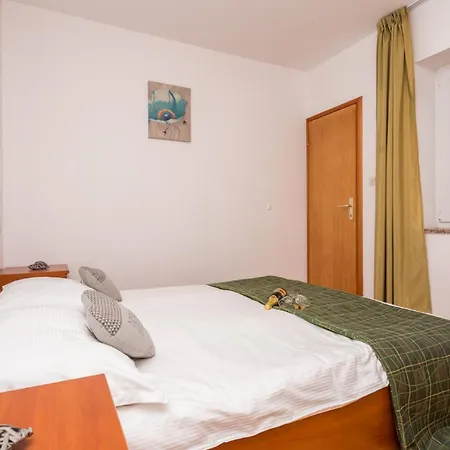 Apartman Izi Green S Pogledom Na More Apartamento