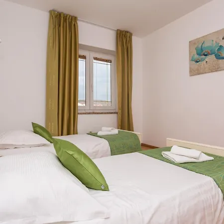 Apartman Izi Green S Pogledom Na More *